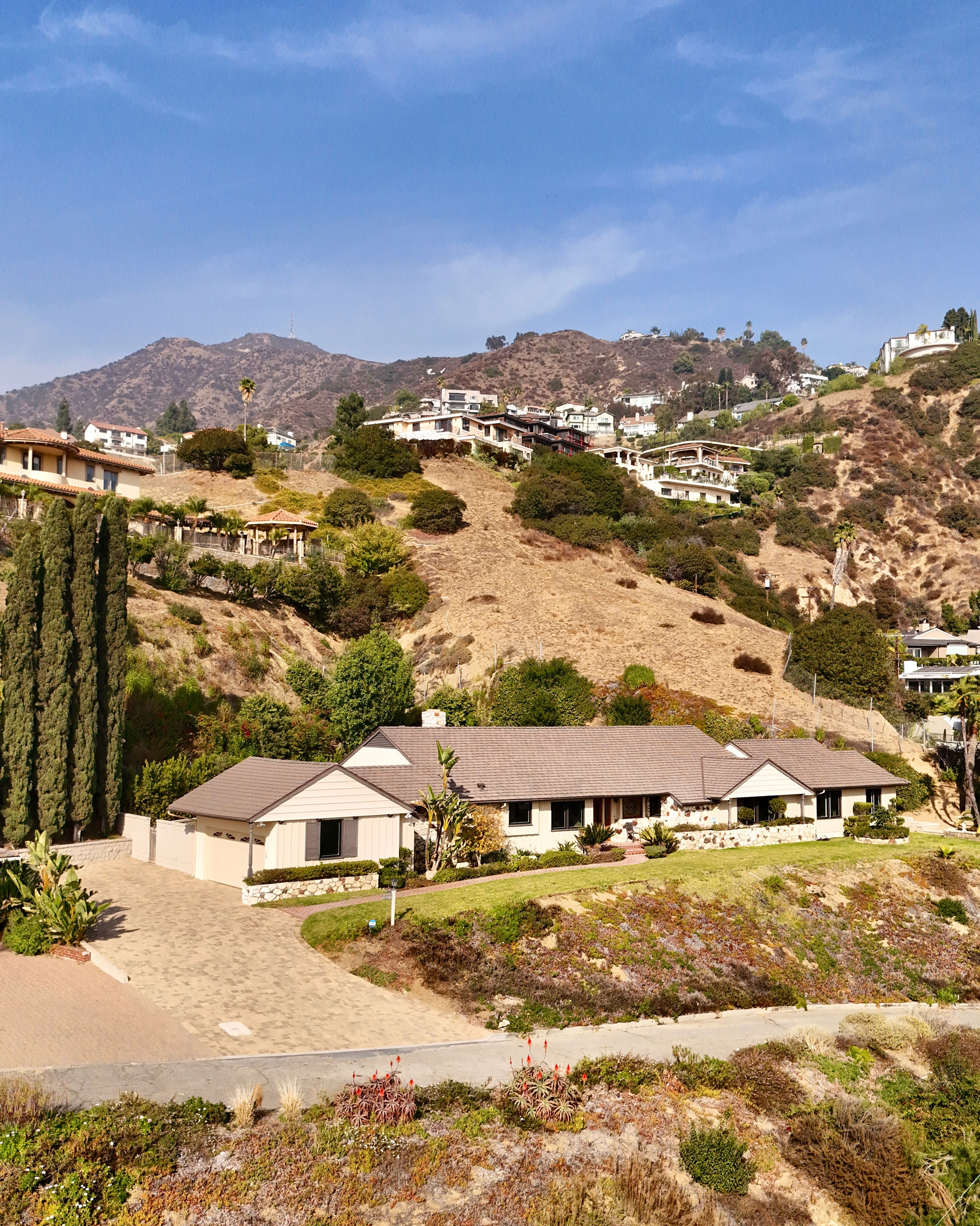 Driveway Apron Installation in Los Angeles