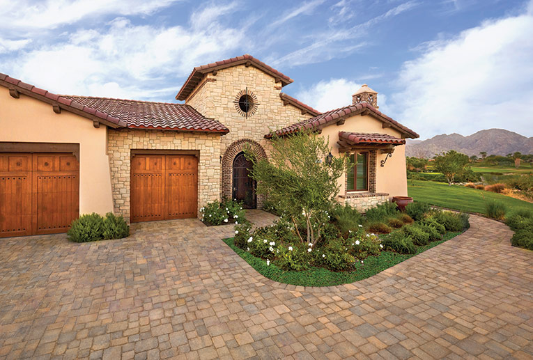 Angelus Courtyard Sand Stone Mocha paver driveway