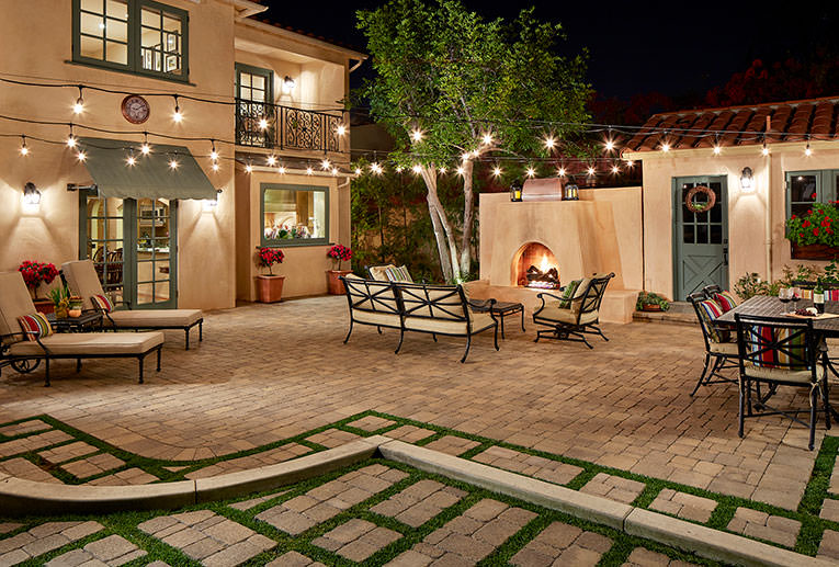 Castle Cobble pavers in Sand Stone Mocha colors